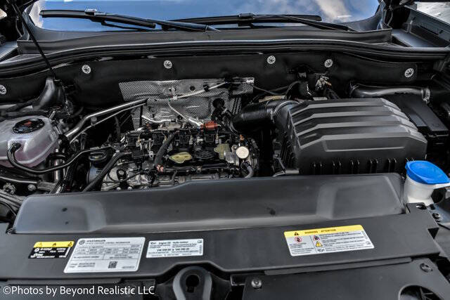 2024 Volkswagen Atlas Cross Sport SEL R-Line 4Motion