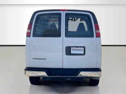 2024 Chevrolet Express 2500