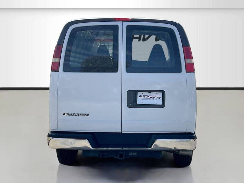 2024 Chevrolet Express 2500