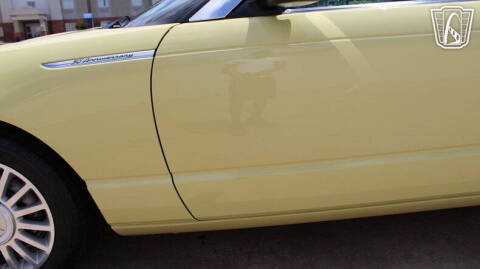 2005 Ford Thunderbird