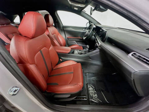2023 Kia K5
