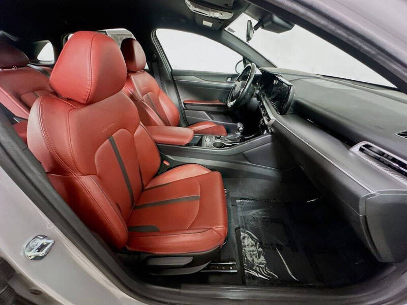2023 Kia K5