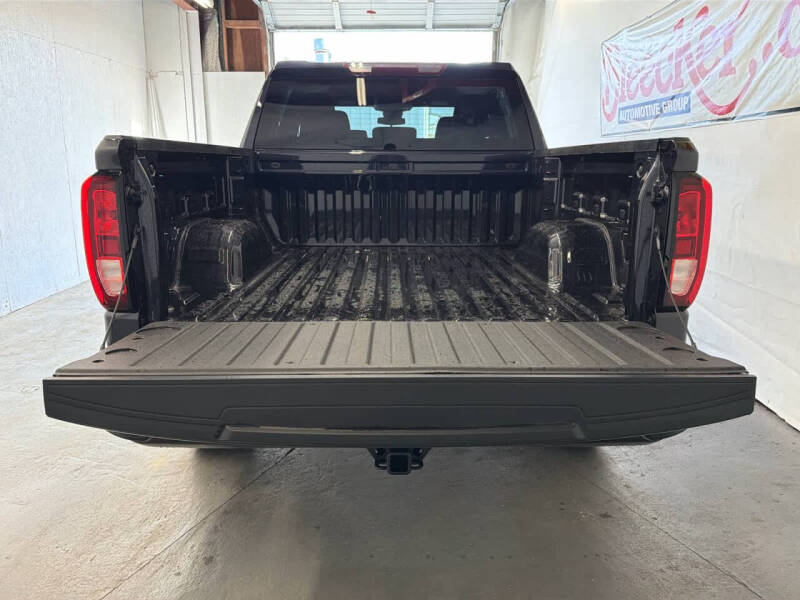 2026 GMC Sierra 1500 Elevation Standard