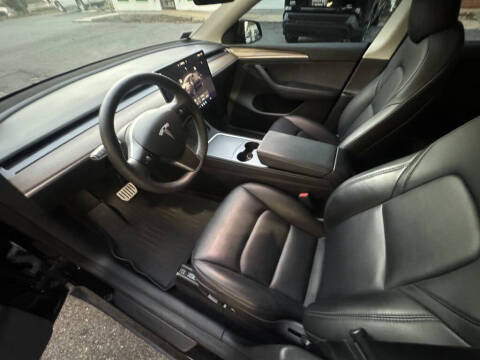 2023 Tesla Model Y Performance