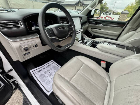 2022 Jeep Wagoneer Series III