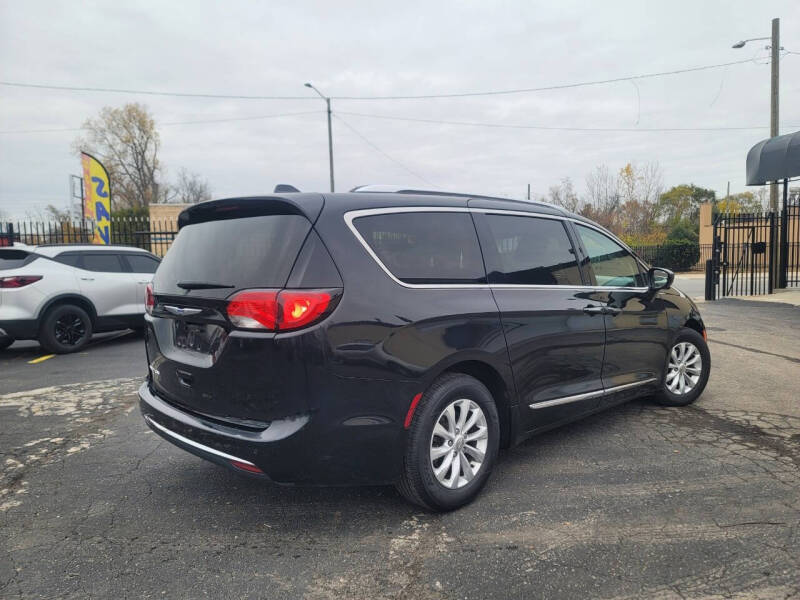 2018 Chrysler Pacifica Touring L