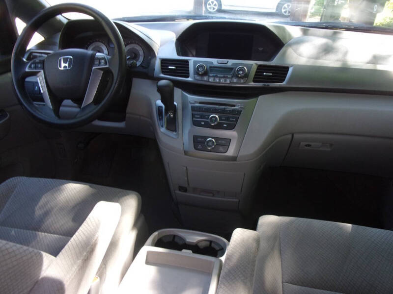 Image 8 of 2015 Honda Odyssey LX