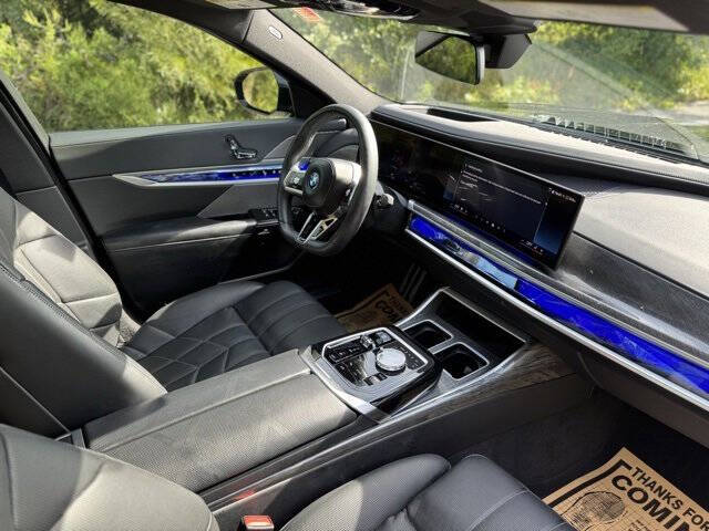2024 BMW 7 Series 750e xDrive