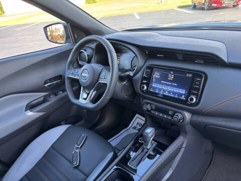 2024 Nissan Kicks SR