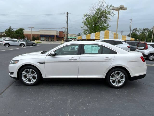 2015 Ford Taurus SEL