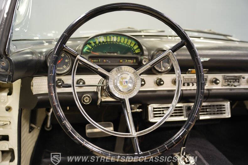 1956 Ford Thunderbird