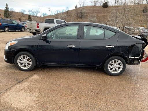 2017 Nissan Versa Sedan null photo 4