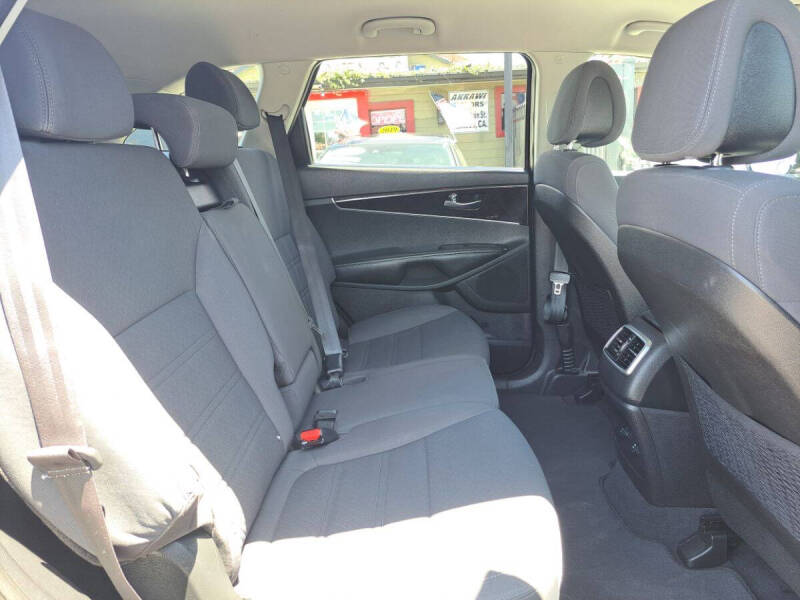 2016 Kia Sorento LX V6