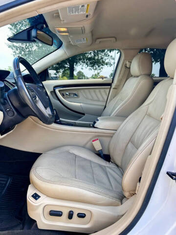 2016 Ford Taurus Limited