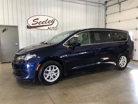 2020 Chrysler Voyager LX
