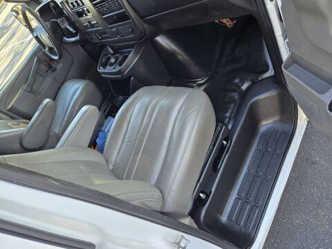 2016 Chevrolet Express 2500