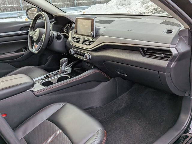 2025 Nissan Altima 2.5 SR