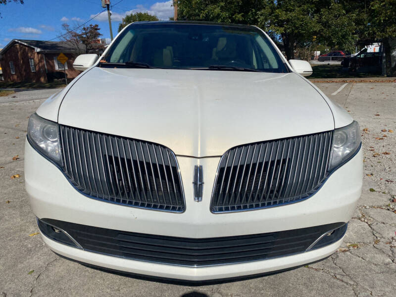 2013 Lincoln MKT for sale at Dealmakers Auto Sales in Lithia Springs GA