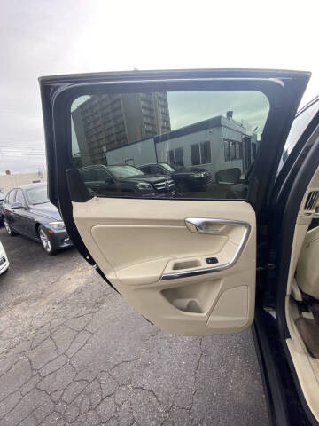 2015 Volvo XC60 T5 Premier