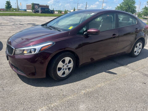 2018 Kia Forte for sale at VICTORY LANE AUTO in Raymore MO