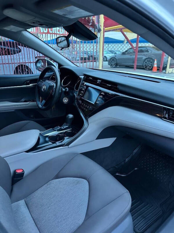 2019 Toyota Camry LE