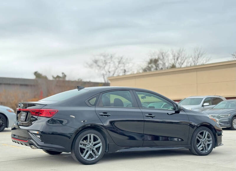 2021 Kia Forte GT Line