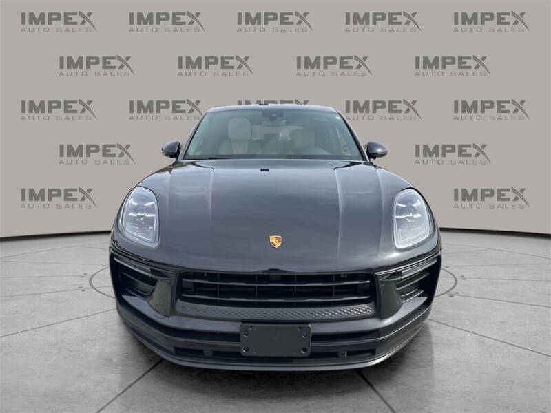 2022 Porsche Macan