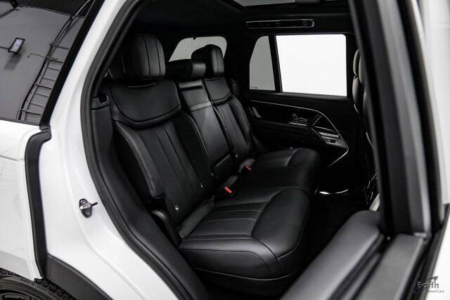 2024 Land Rover Range Rover P400 SE