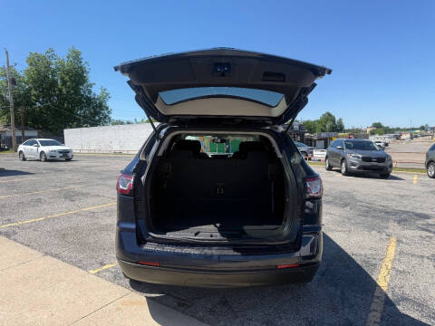 2017 Chevrolet Traverse LT