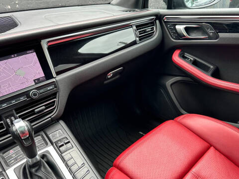 2020 Porsche Macan