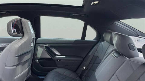 2025 BMW 7 Series 760i xDrive