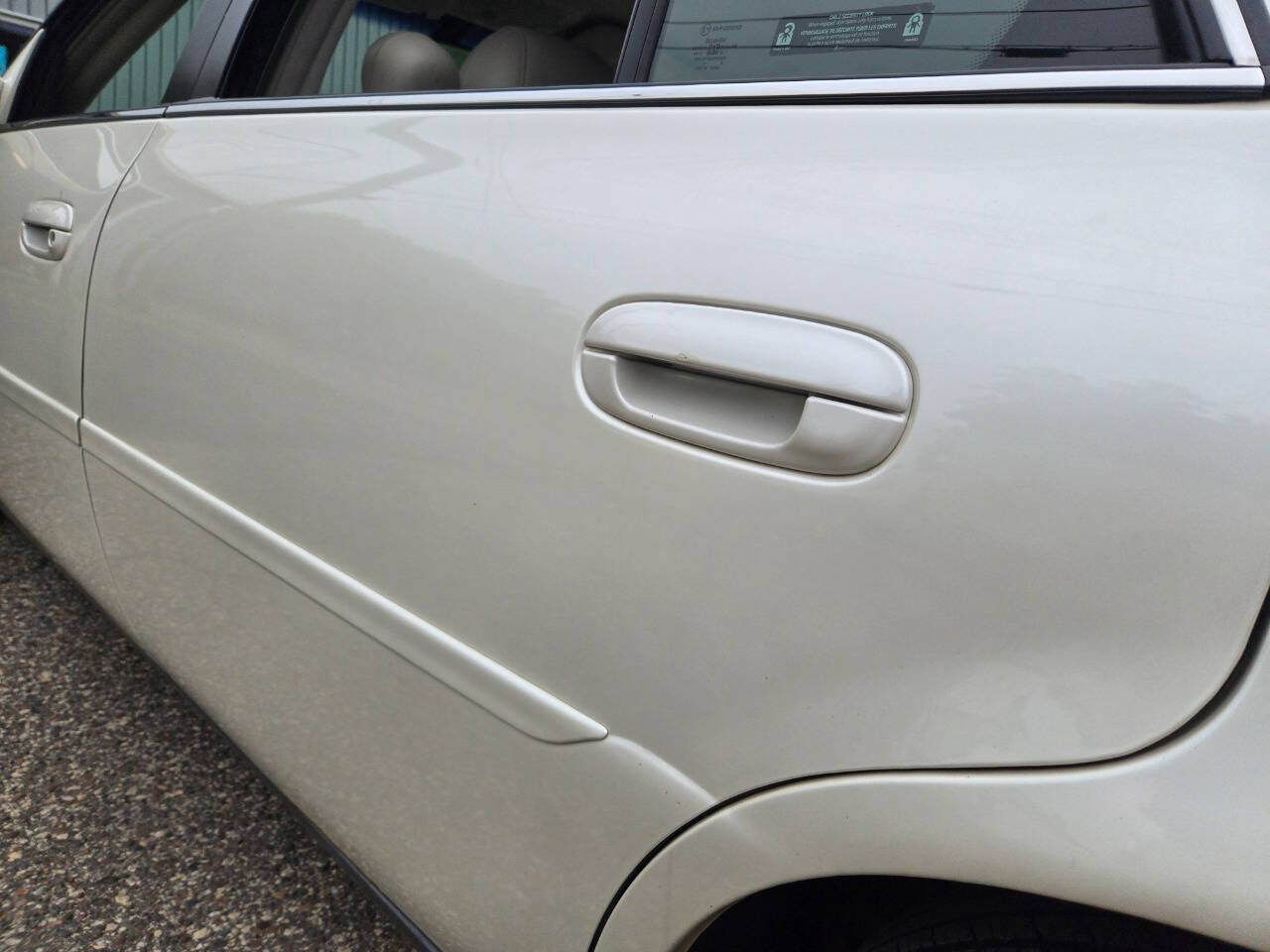 2002 Cadillac DeVille 31
