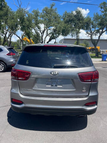 2019 Kia Sorento LX