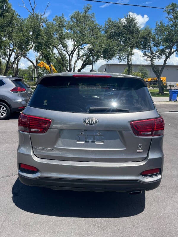 2019 Kia Sorento LX