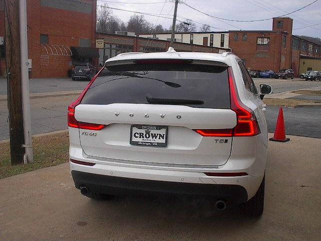 2020 Volvo XC60 T5 Momentum