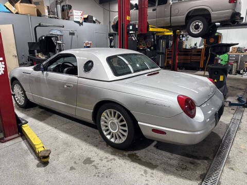 2004 Ford Thunderbird Deluxe