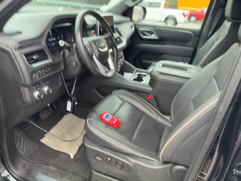 2022 GMC Yukon XL SLT