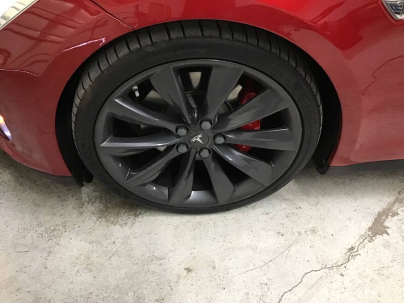 2015 Tesla Model S P85D