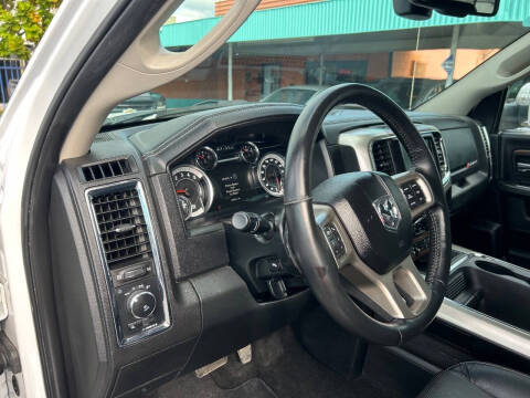 2017 RAM 1500 Laramie