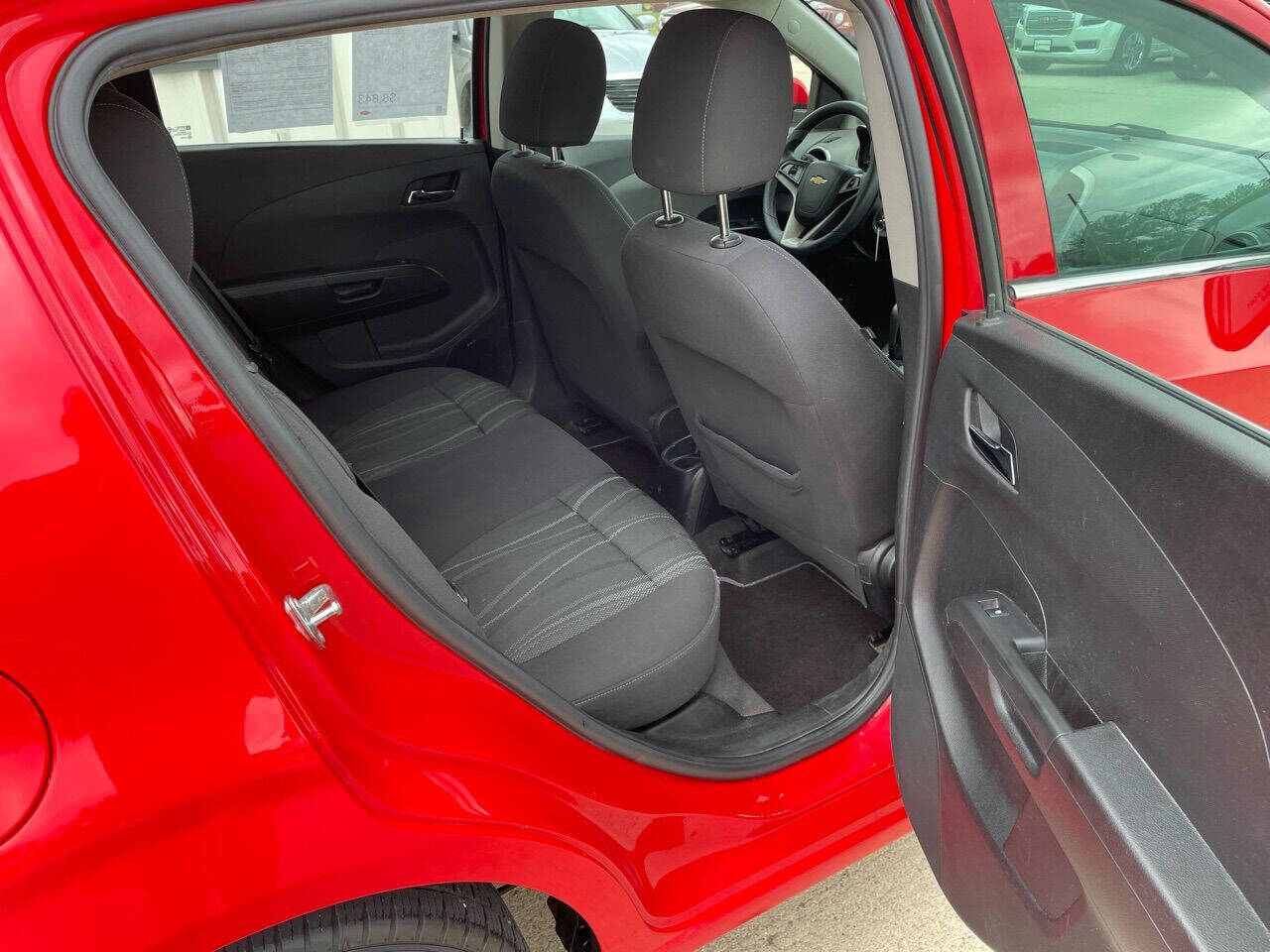 2015 Chevrolet Sonic LT photo 11