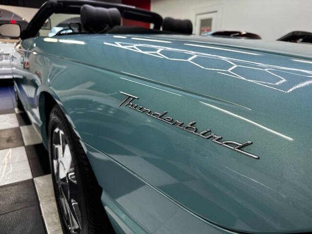 2002 Ford Thunderbird Deluxe
