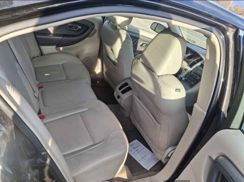 2011 Ford Taurus SEL