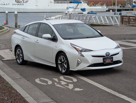 2016 Toyota Prius Three Touring