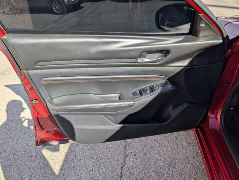 2020 Nissan Altima 2.5 SR