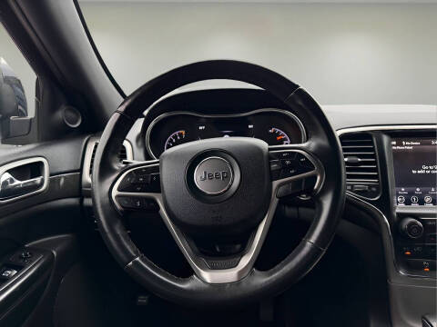 2018 Jeep Grand Cherokee Laredo E