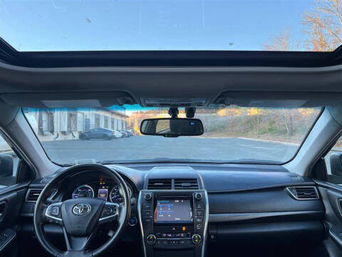 2015 Toyota Camry Hybrid