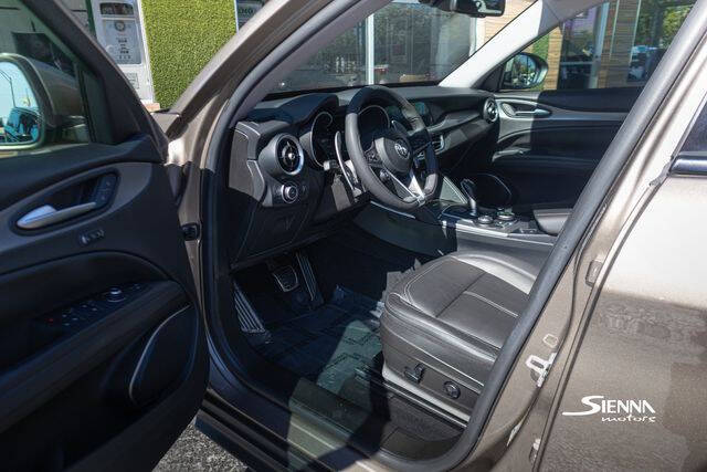 2019 Alfa Romeo Stelvio Sport