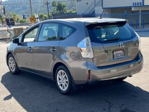 2012 Toyota Prius v