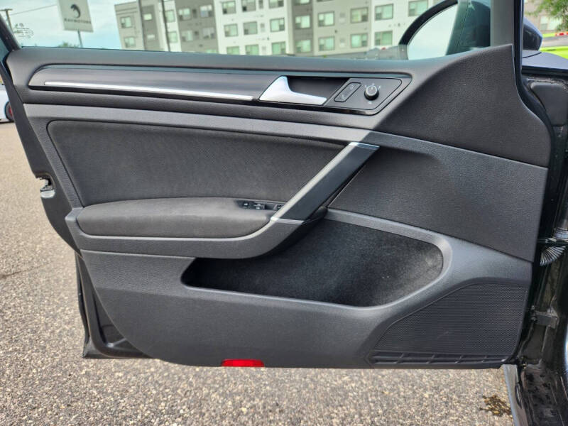 2016 Volkswagen Golf GTI SE