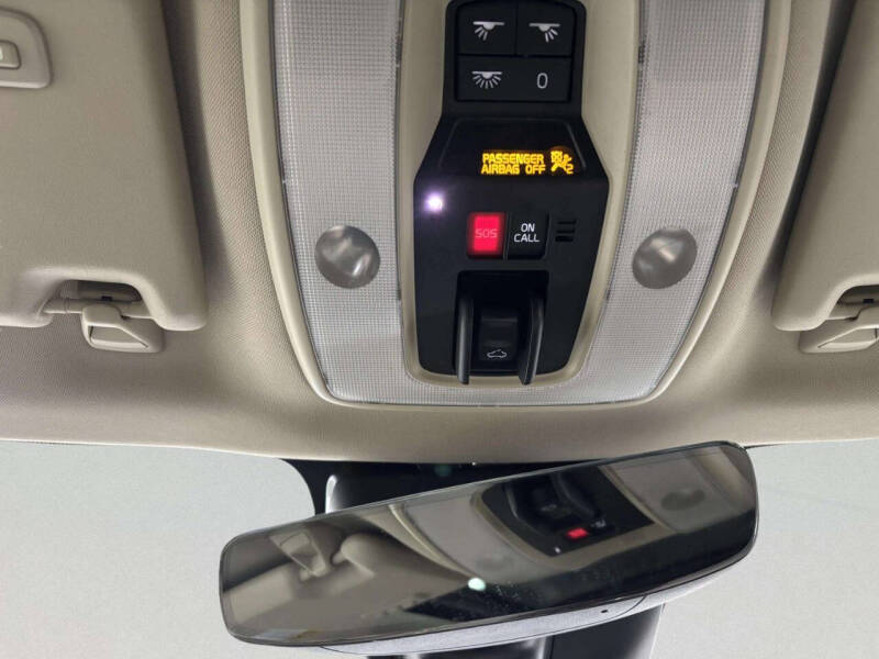 2016 Volvo XC60 T6 Drive-E